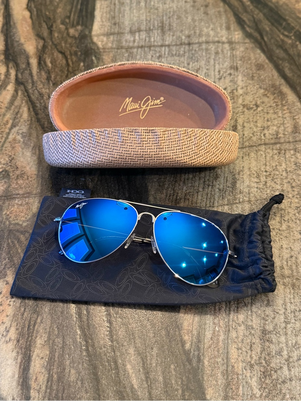 Maui Jim Polarized Blue Hawaii Aviator Sunglasses Silver Frame w/ Case